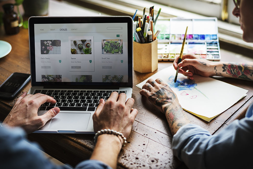 Service de création et rédaction de contenu pour votre site web et blog - Medialogue agence web spécialisé en SEO et SEM situé à Montréal