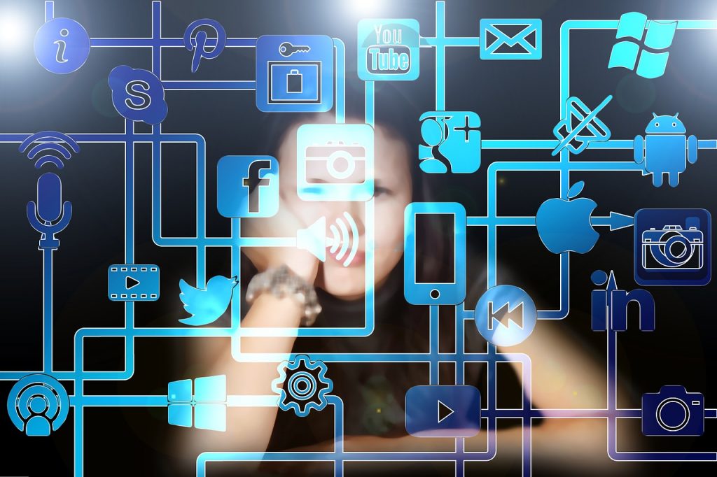Marketing web et Facebook : Gestion d'une page Facebook d'entreprise (journal de bord) - Medialogue